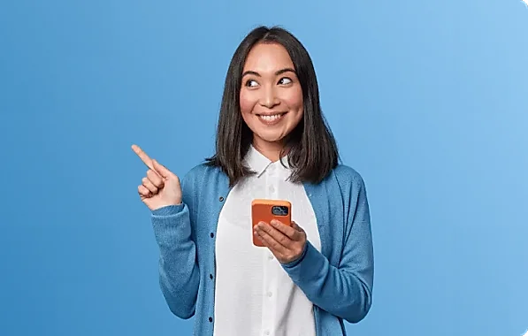 Cliente utilizando serviço de internet da Giga Mais Fibra